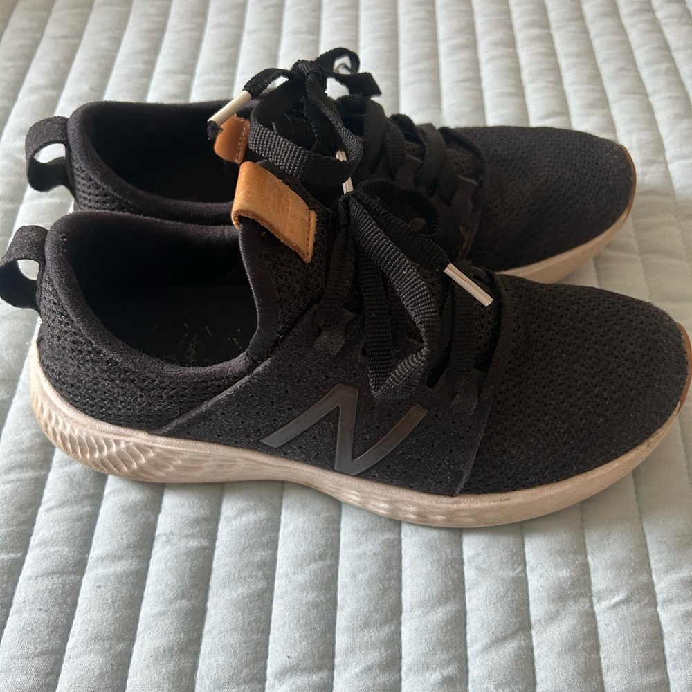 New Balance Black Sneakers